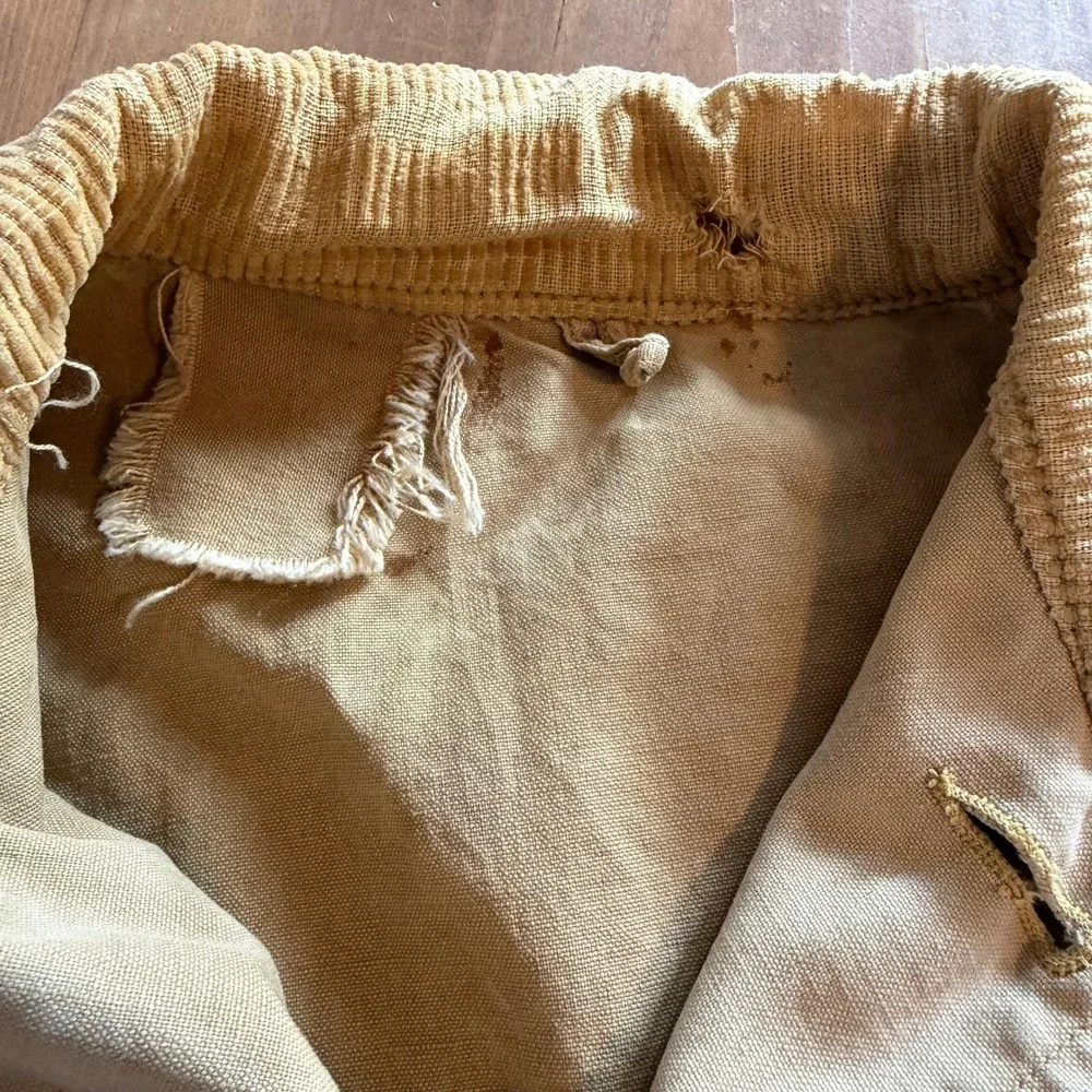 Vintage French Chore Jacket Size Medium 22x27 Corduroy Collar Distressed Hunting